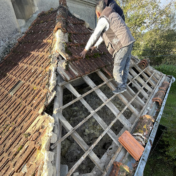 Nos réalisations toiture traditionnelle faîtage scellé Nos réalisations toiture traditionnelle faîtage scellé